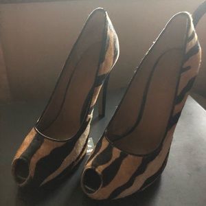 Nine West tiger striped shoes